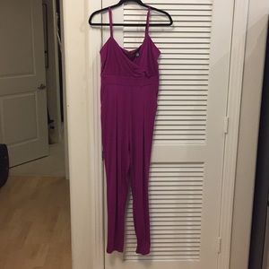 Magenta Pants Suit With Pockets!!